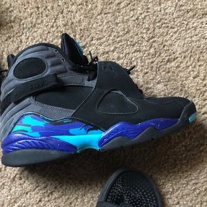 Aqua 8s